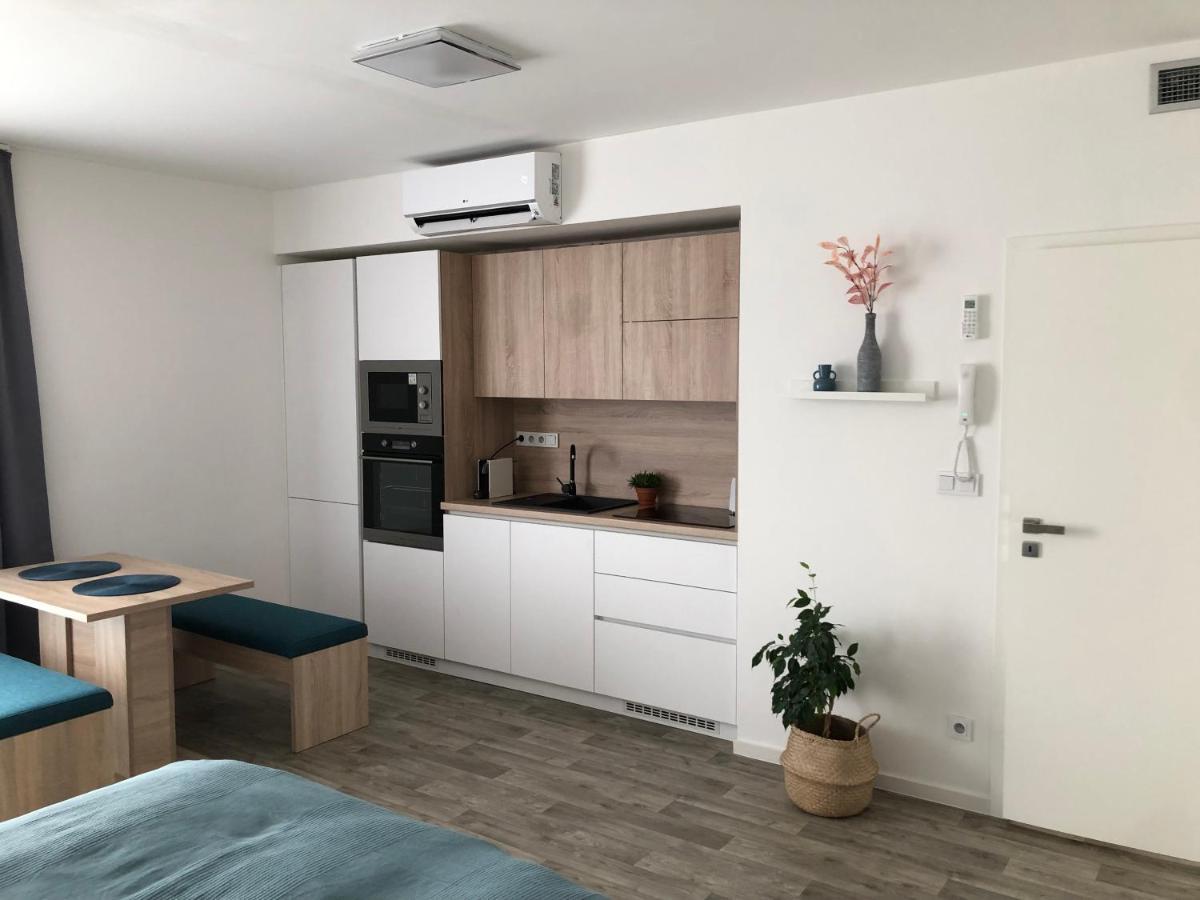 Apartman X28 Микулов Экстерьер фото